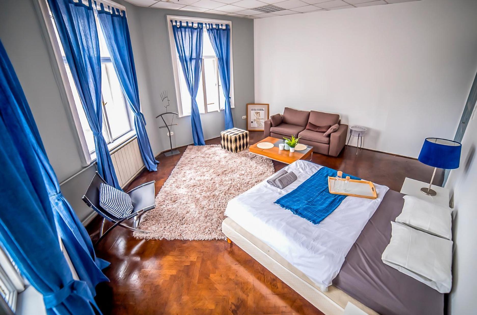 2B Hostel & Rooms Будапеща Екстериор снимка