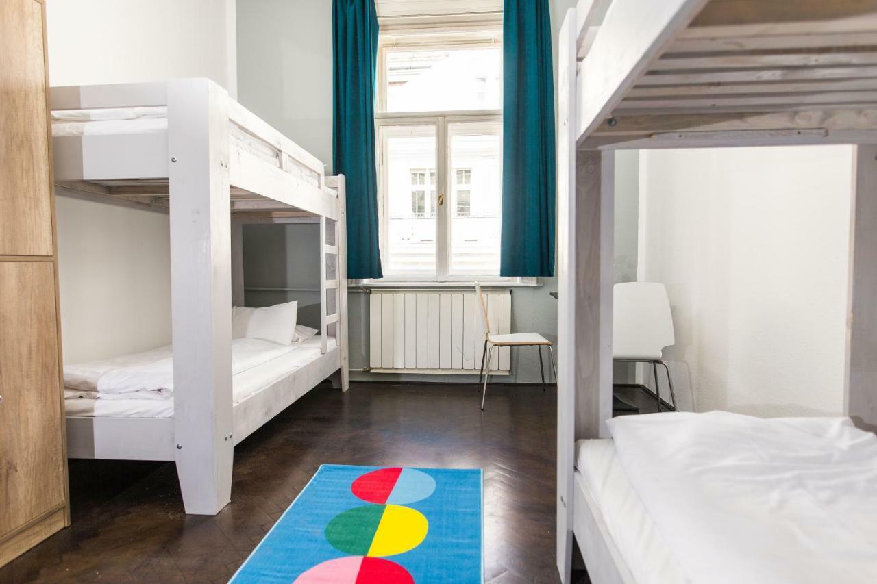 2B Hostel & Rooms Будапеща Екстериор снимка